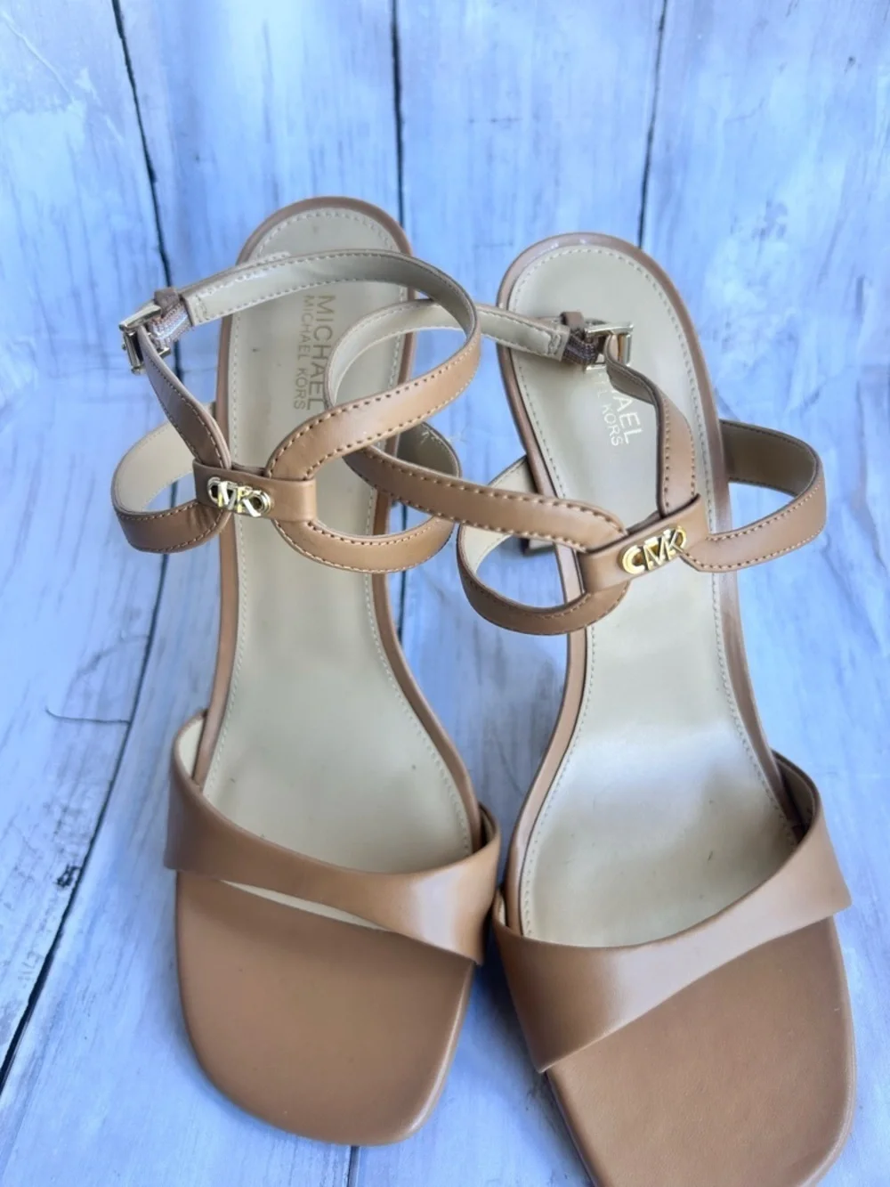 Micheal Kors Amara Leather Sandal